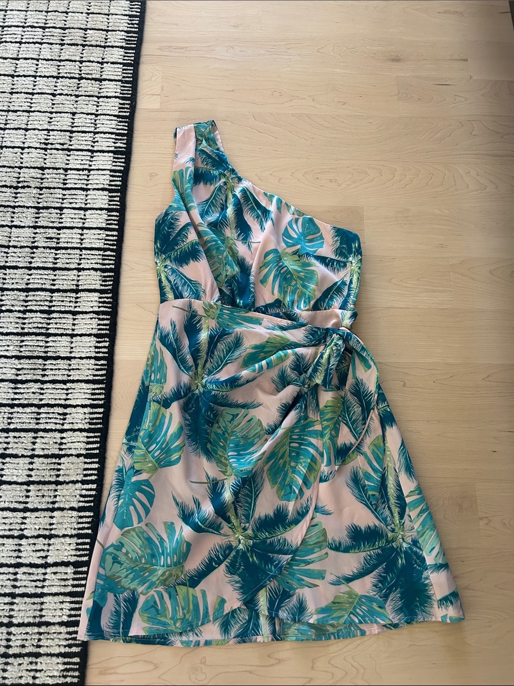 Cupshe Pink One-Shoulder Dress with Teal & Green Palm Print.  Never worn!